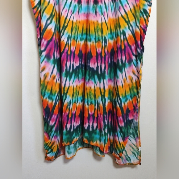 Viscose Heart Tie Dye Vneck Cover Up - Picture 2 of 8